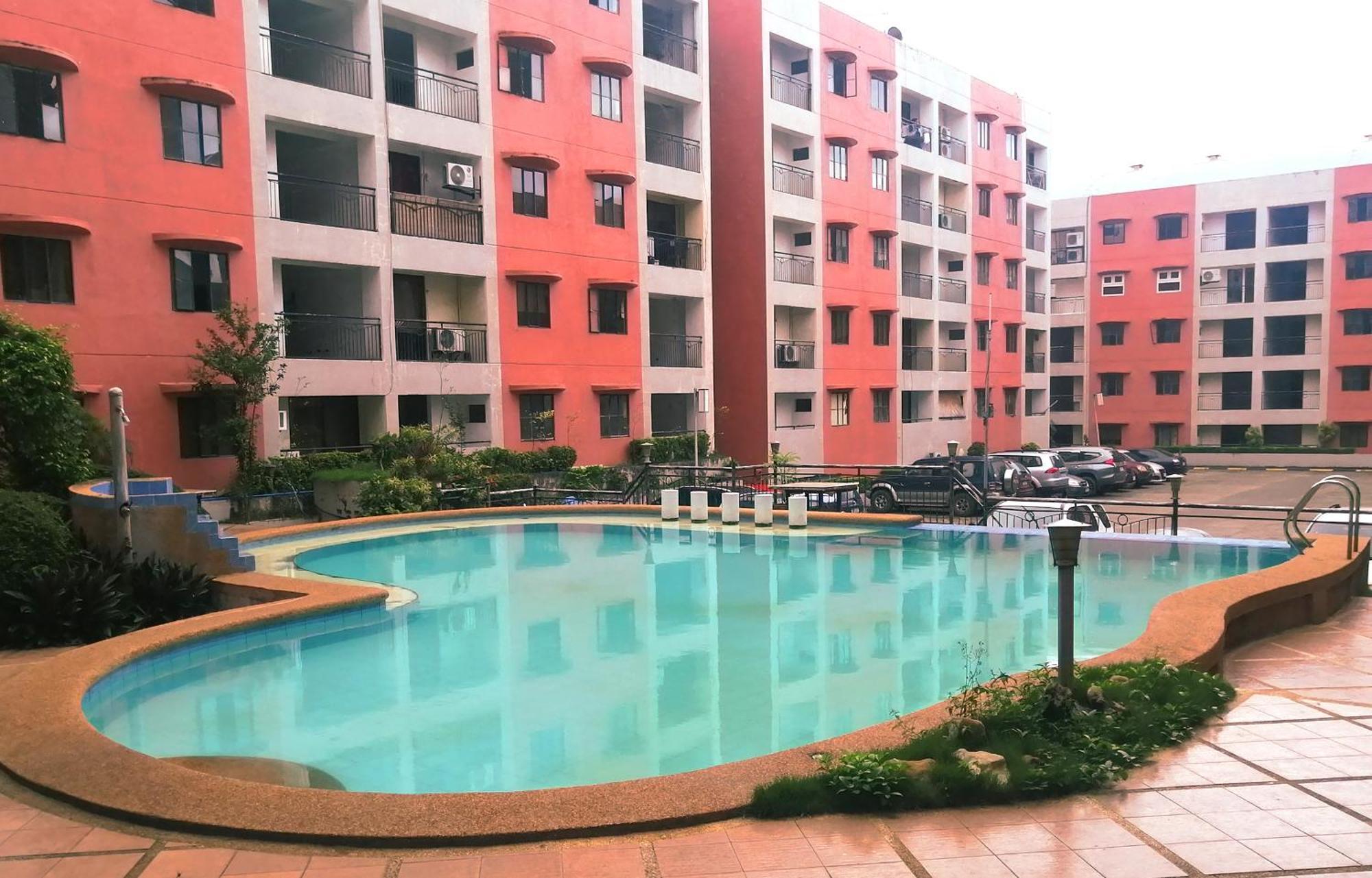 Condo Azur Suites B207 Near Airport, Netflix, Stylish, Cozy With Swimming Pool Мактан Экстерьер фото
