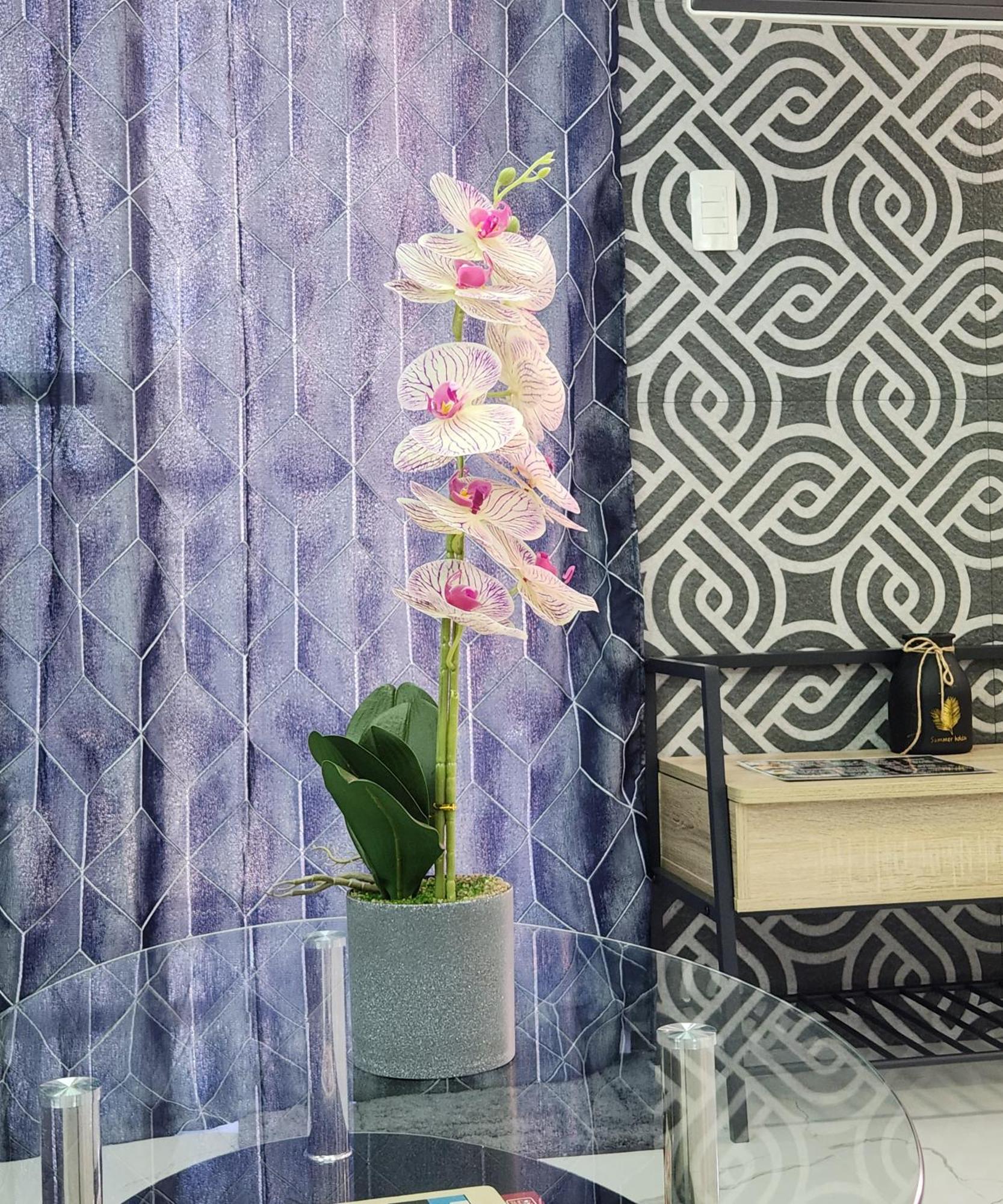 Condo Azur Suites B207 Near Airport, Netflix, Stylish, Cozy With Swimming Pool Мактан Экстерьер фото